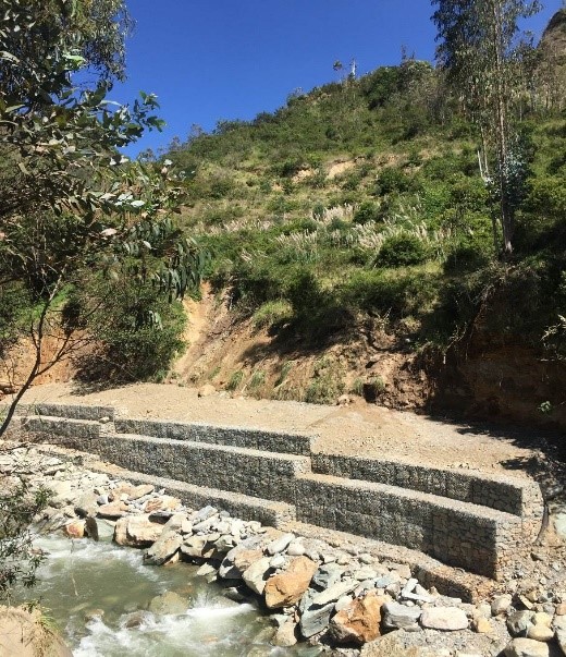 Obras ejecutadas en el río Mazar